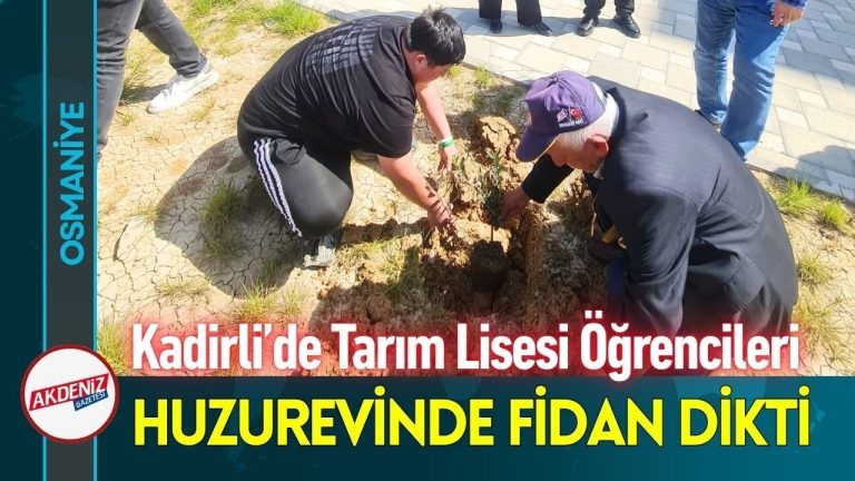 Kadirli’de Tarım Lisesi Öğrencileri Huzurevinde Fidan Dikti
