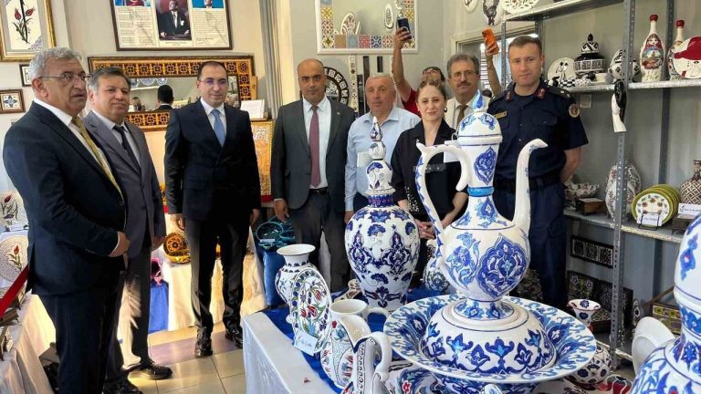 Halk Eğitim Merkezi Yıl Sonu Sergisi Büyük İlgi Gördü
